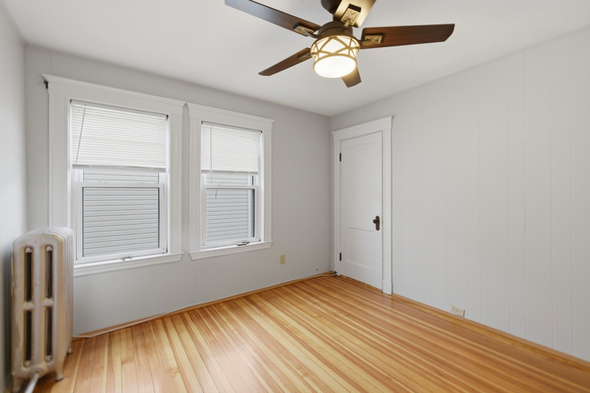 Bedroom 2 - spacious, sunny 2 bedroom walking distance to campus Apartments
