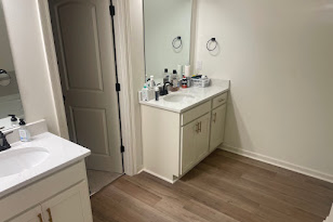 Bathroom - Close to LSU