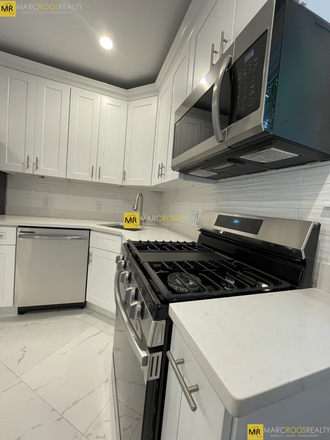 Call NOW for showings! 617-236-8550 - RAYMOND AVE - BEAUTIFUL & SPACIOUS SOMERVILLE 4 BED 2 BATH W/ LAUNDRY! *AVAIL 6/1/2026* Apartments