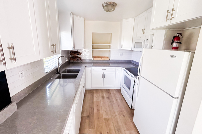 Kitchen - Renovated 3BR/1BA in Desirable Sugar House 4-Plex