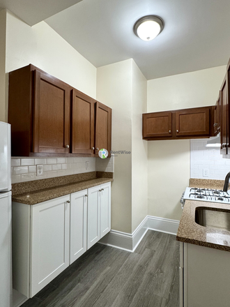 1 - Charming 1BR in Prime Mid-Cambridge | Hardwood Floors & Fireplace Apartments