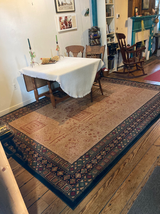 Dining Room -- table expands - Fells Point Houseshare -- your own 2 rooms + all common space!