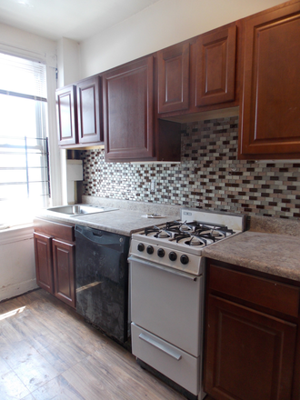 Kitchen - 1-bedroom apartment close to Homewood campus