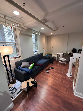 Living Space - Hemenway 3 Bed Fenway Apartments