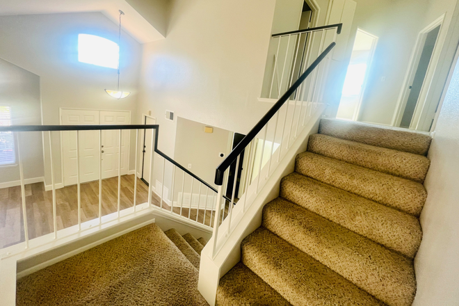 Stairs - 4 BD & 3 BA two stories Orangecrest home