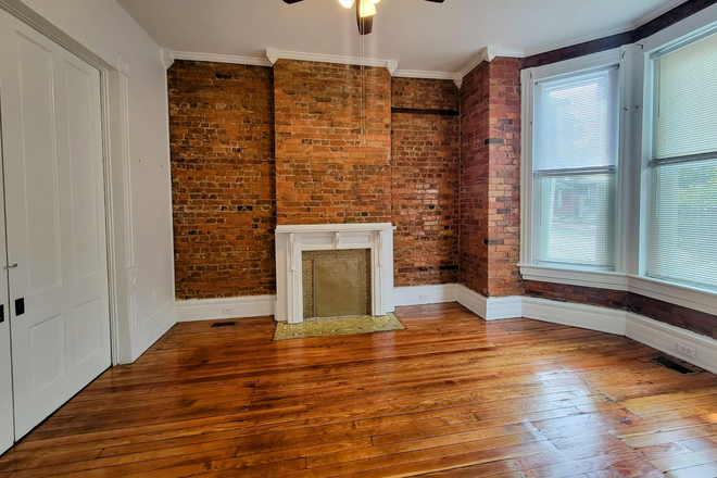 Bedroom - Room for Rent Near VCU in Carver - 910 W Clay Street Townhome