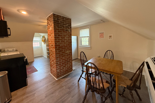 Dining Room - 1005 Richmond Road - Studio Apt.  Single Occupancy $1200, Double Occupancy $1,600
