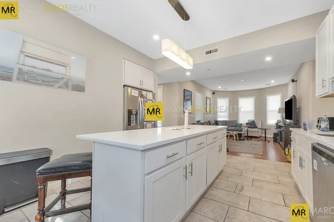 Call NOW for showings! 617-236-8600 - ALLEGHANY ST - HUGE 8BR HOUSE W/ 2.5BA, LNDRY, PRKNG, YARD, DECK, CLEANING INC, A/C *9/1/2026*