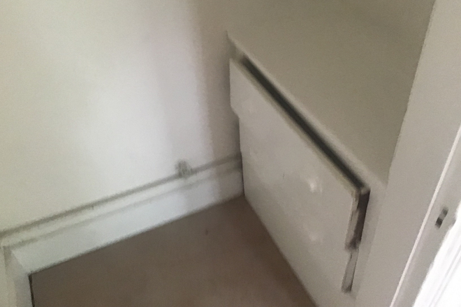 Photo - 69 Dana St, One room sublet in 2 BDR/1Bath Apt 7F