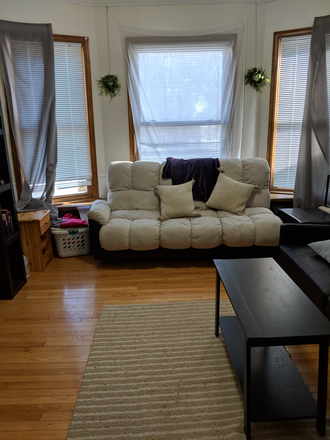 Living Room - 1854 Roblyn Ave - Newly Renovated 4 BR in Triplex Duplex
