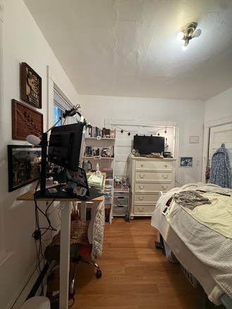 Bedroom - SUMMER 2 6/28-9/1 ONLY*** 1 fully Furnished Bedroom, Mission Hill w/ 2 Male Roommates Apartments