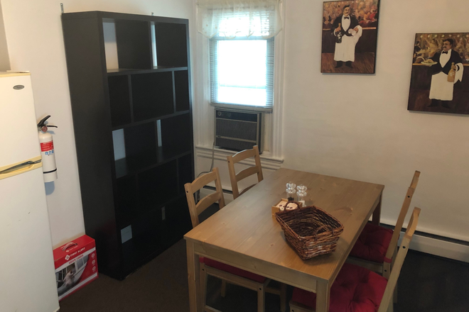 Dining area - Furnished 1BR apt-Moore St-Princeton
