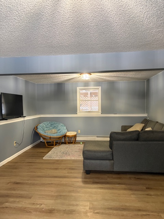 Basement - Fully Furnished, Open to 12 ,24 months Convenient Location close to Uconn, Beautiful Living Spac