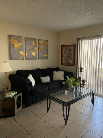 Living area - Windsor Park Condominiums