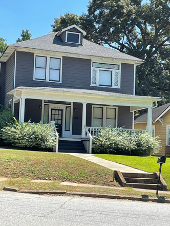 Duplex - Large Apt for rent - Duplex with use of backyard
