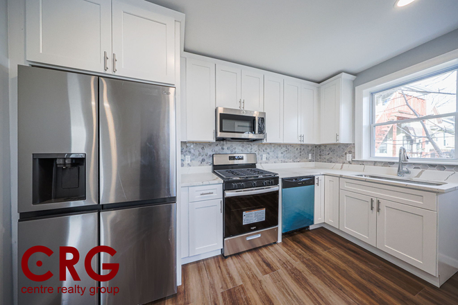 Shared Kitchen - Room for Rent in HUGE 5 Bedroom 3 Bath, Female roommates from India Apartments