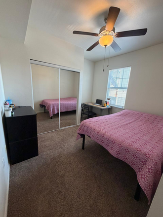 Bedroom - Summer sublease - Alight Apartments