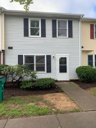 Photo - 3 Bedroom 2.5 Bath Townhouse