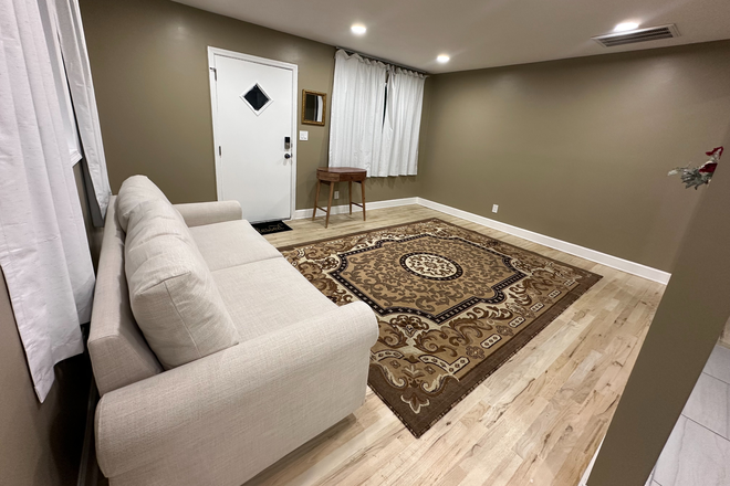 living room angle - Oasis Duplex