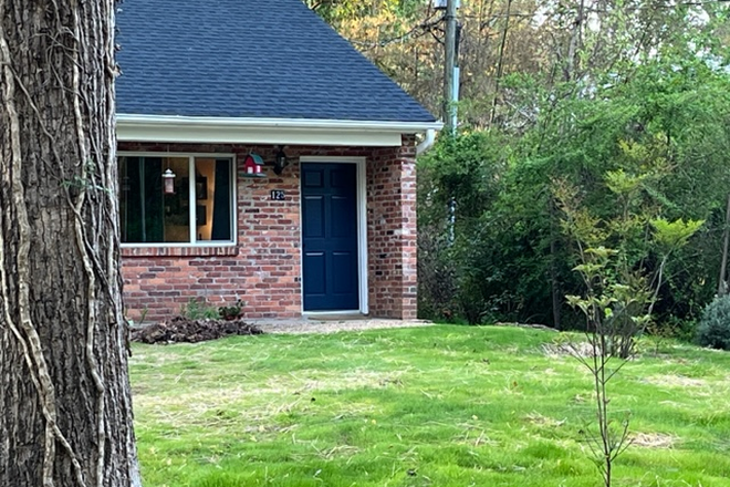 Front of the apartment - 125 Raleigh St Apartments