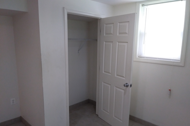 Bedroom closet - 4-bedroom 2-Bath apartment unit: roommates needed. 1.3 miles to UMD