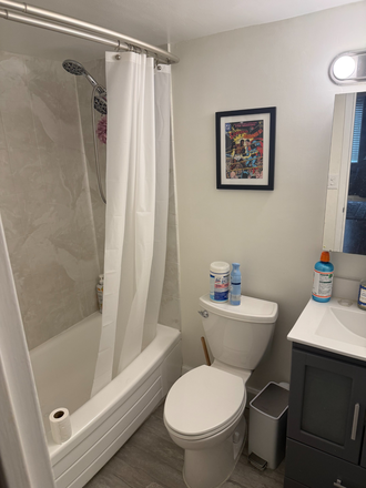 Bathroom - Spacious one bedroom Apartment