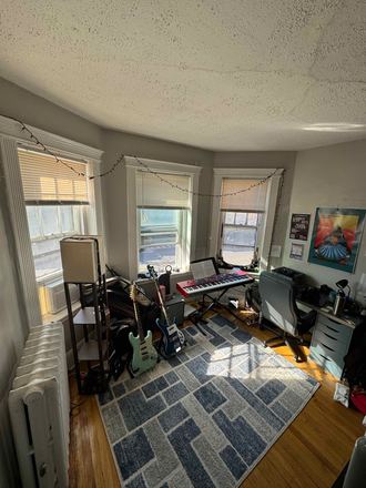Bedroom - 1 Bedroom, Top Floor 3 Window, Next to Fenway T Stop Apartments