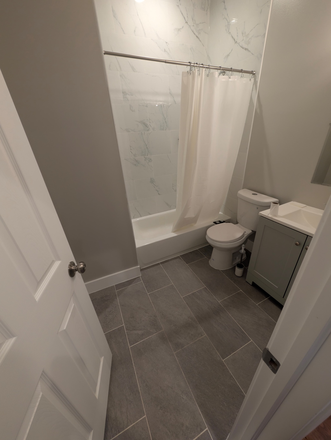 Bathroom - House close to campus