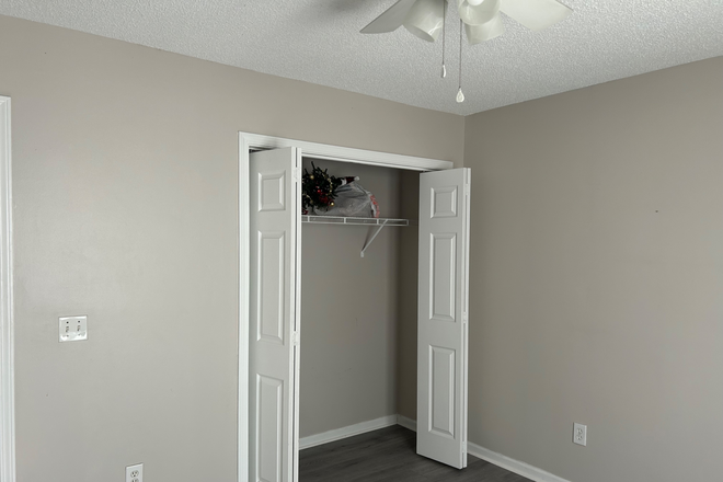 Bedroom - Private room with private bath in 2nd floor condo