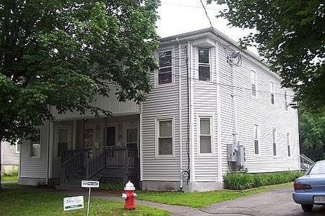 front exterior - 104 Hawley St, Apt 2L, Northampton