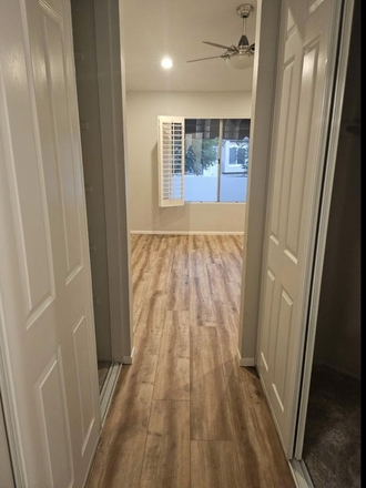 Bedroom w/ 2 closets - 2 Story Townhome Student/Intern Housing — Shared Room $800/month