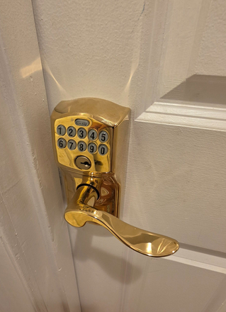 Smart locks - Available 6/7/26 & 8/1/26 - 1 block to BC Law & BC Shuttle - Lovely Quiet Home - Flex Lease Terms