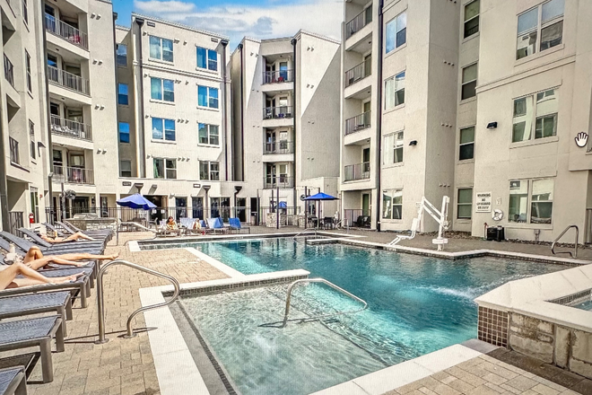 Pool area - YOUnion Apartments
