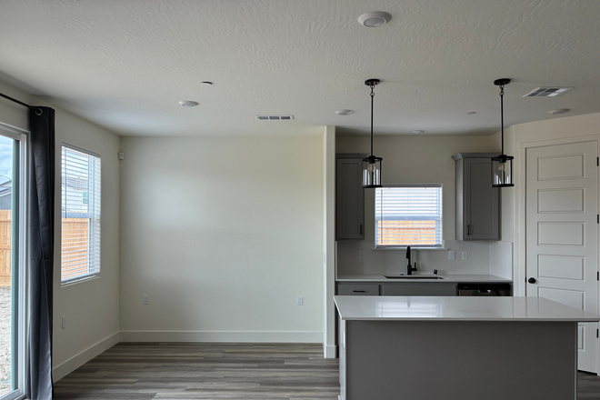 Kitchen - 1 bedroom $530-$560; Master bedroom $880. No pets. House