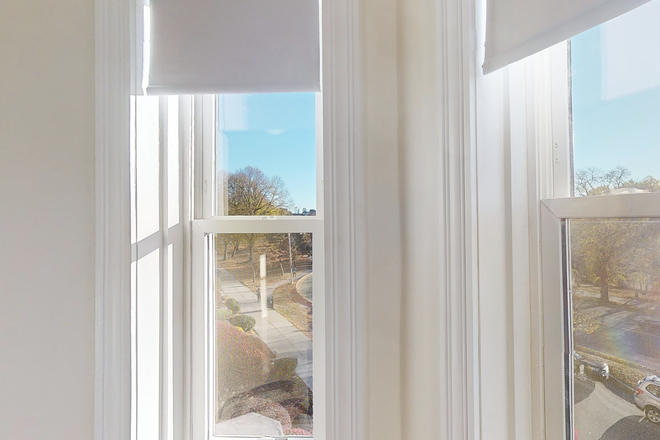 1 - AVAIL JAN 1st or NOW w/ NO FEE! - Spacious Fenway Studio - close to Berklee – H/HW Included Apartments