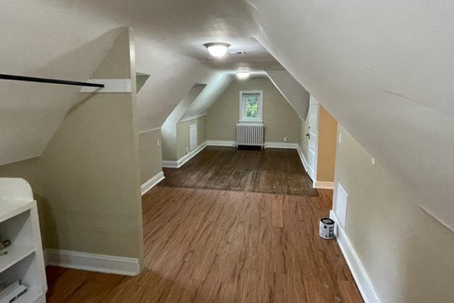 Bedroom 2 - Quiet, separated bedroom/bathroom, in stately home next to JHU campus