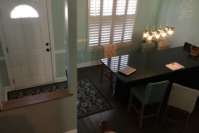 Walking downstairs, counter area - ROOM FOR RENT -WHITNEY LAKES JOHNS ISLAND Townhome