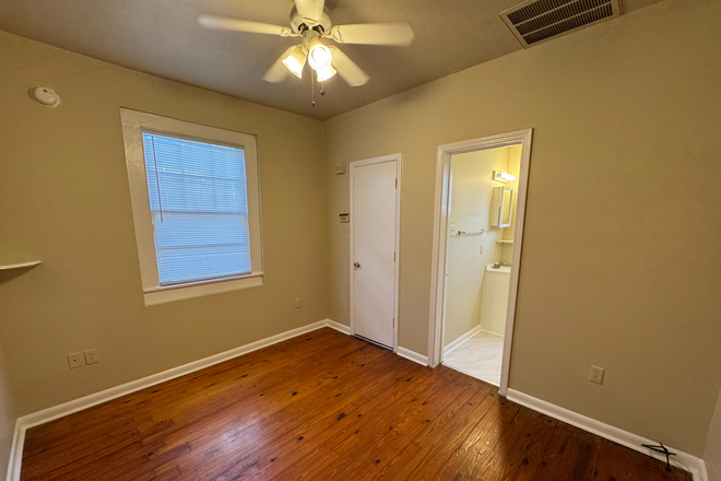 Bedroom - AVAILABLE NOW! for summer classes Apartments