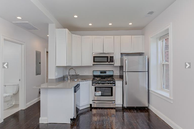 Kitchen - Amazing newly updated 4 Bedroom 2 bath Apartments