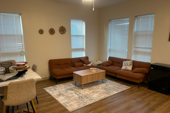living room - Perkins Square Apartments