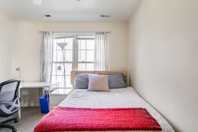 comfortable bedroom includes all linens & whole house cleaning service - Furnished Bedroom Suite - Walk to Campus & Metro | on UMD Shuttle Route House