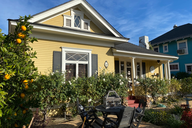 269 N Glassell - Lena's Cottage House