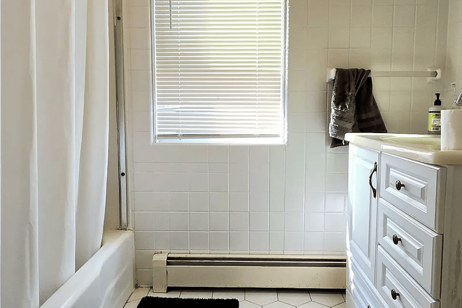 Bathroom - Recently Remodeled House Near Lower Campus