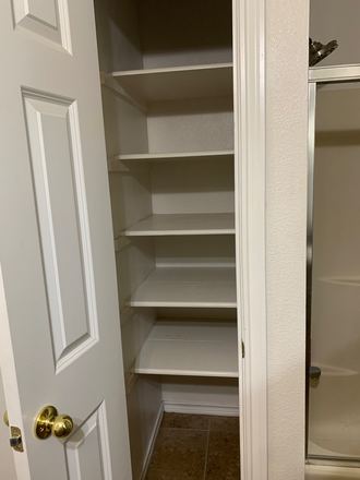 Shared Bath Closet - EARLY SIGNING SPECIAL! Call or text today for discounted first AND last month’s rent!