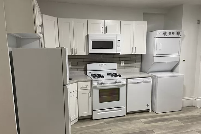 kitchen - 3 bedroom (comfortable room for queen/king + desk) apartment (1.5 baths). Close to Central
