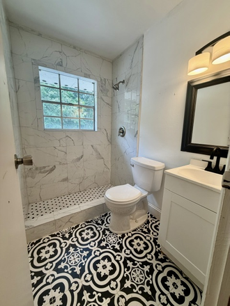 Upstairs Bathroom - Campbell’s