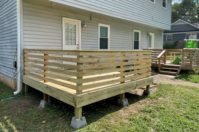large, new back deck - Renovated Pet Friendly Single Family Home