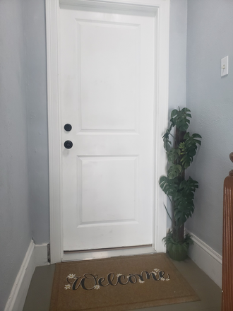 Photo - New 5BR 2BA close to campus Apartments