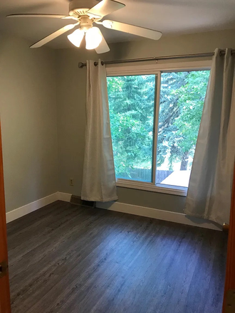 Your bedroom - Quiet Townhouse in North Boulder