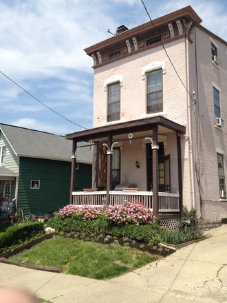 Front exterior with driveway - Rochelle Apts Apt 4